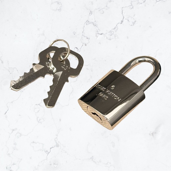 Louis Vuitton Silver Lock and Keys #431 - Picture 5 of 5